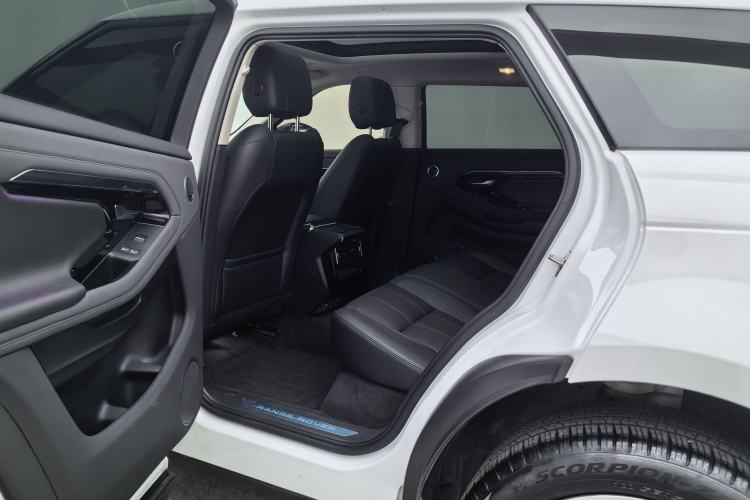 Used Land Rover Range Evoque 2023 Aurora L 249 PS Luxury Edition Interior 3