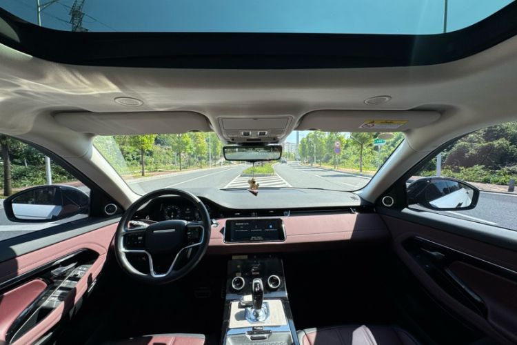 Used Land Rover Range Evoque 2023 Aurora L 249 PS Luxury Edition Interior 4