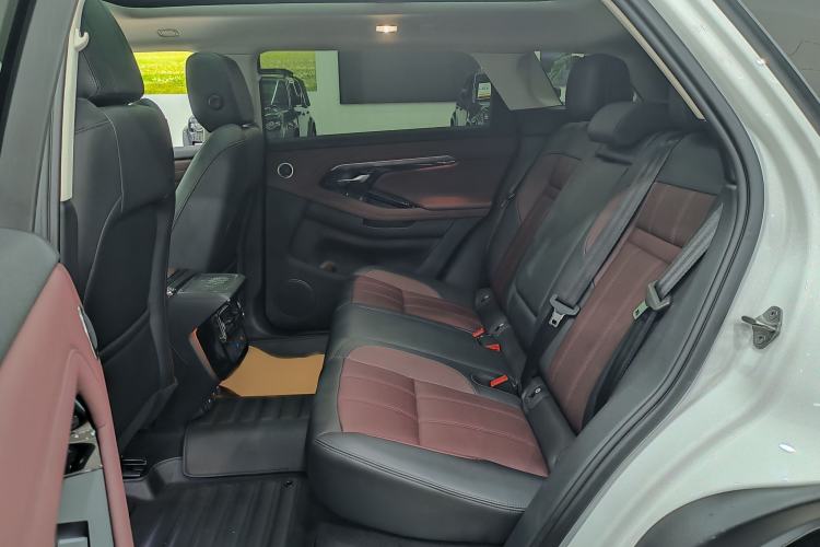 Used Land Rover Range Evoque 2023 Aurora L 249 PS Luxury Edition Interior 5