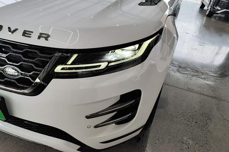 Used Land Rover Range Evoque 2023 Aurora L 249 PS Luxury Edition Left Front Headlight