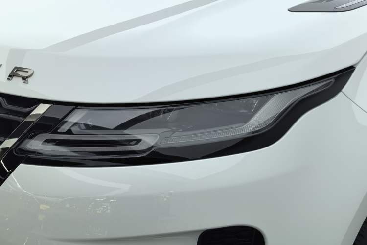 Used Land Rover Range Evoque 2023 Aurora L 249 PS Luxury Edition Left Front Headlight
