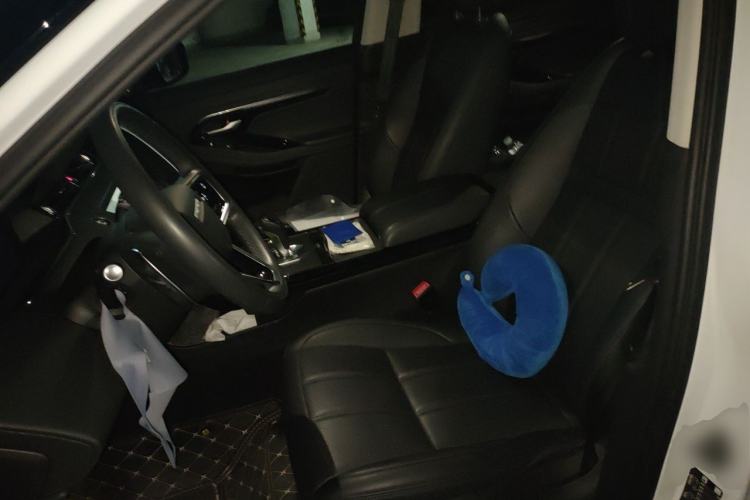 Used Land Rover Range Evoque 2023 Aurora L 200PS Elite Edition Left Front Seat