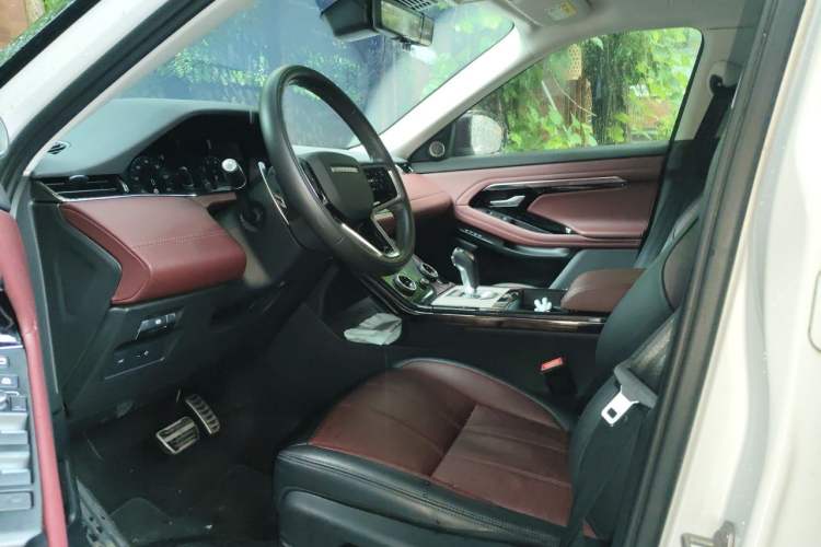 Used Land Rover Range Evoque 2023 Aurora L 249 PS Luxury Edition Left Front Seat