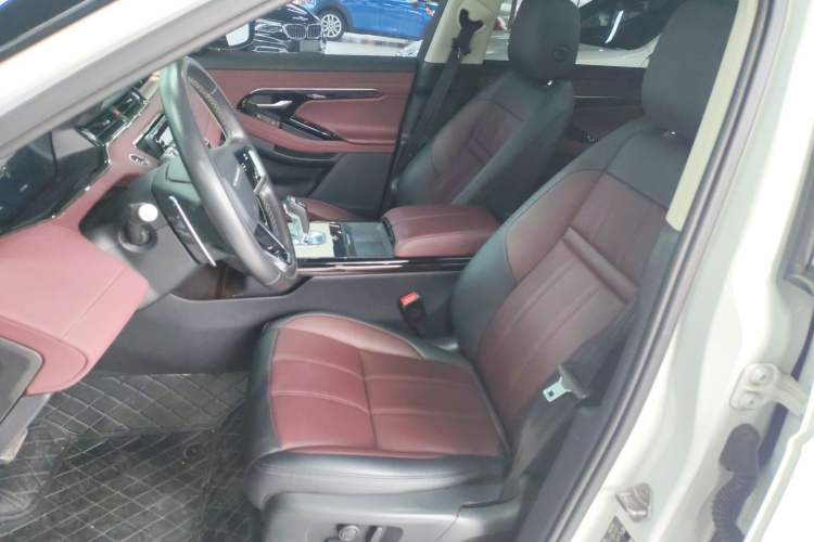 Used Land Rover Range Evoque 2023 Aurora L 249 PS Luxury Edition Left Front Seat