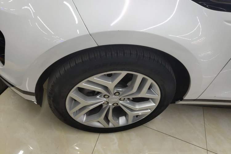 Used Land Rover Range Evoque 2023 Aurora L 200PS Elite Edition Left Front Wheel Hub