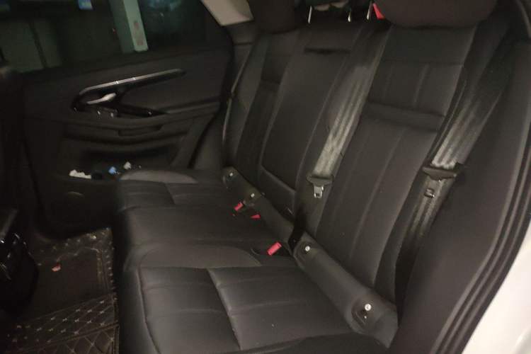 Used Land Rover Range Evoque 2023 Aurora L 200PS Elite Edition Left Rear Seat