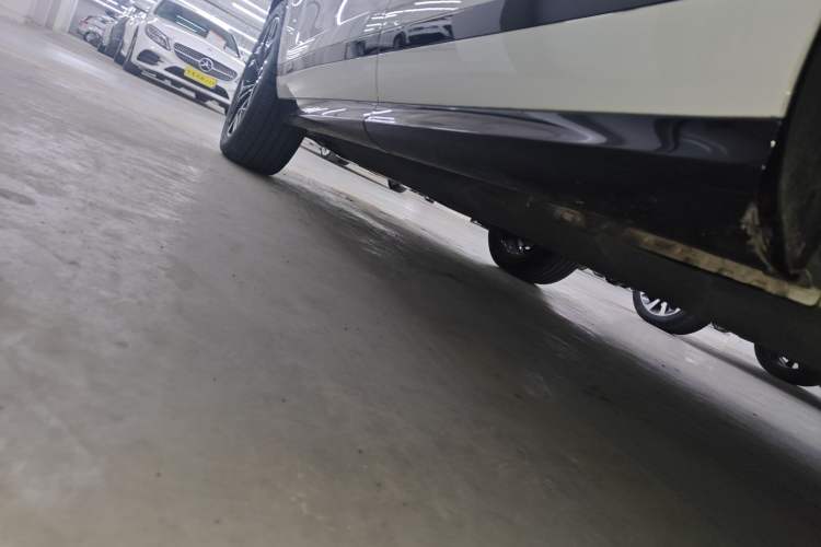 Used Land Rover Range Evoque 2023 Aurora L 249 PS Luxury Edition Left Side Sill