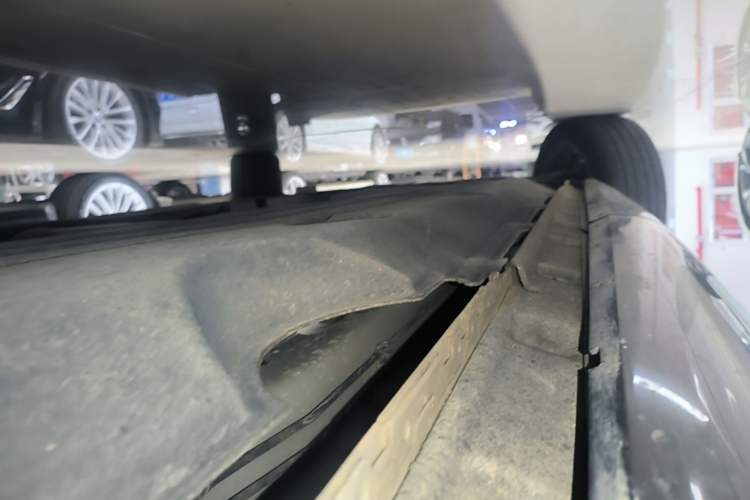 Used Land Rover Range Evoque 2023 Aurora L 249 PS Luxury Edition Left Side Sill