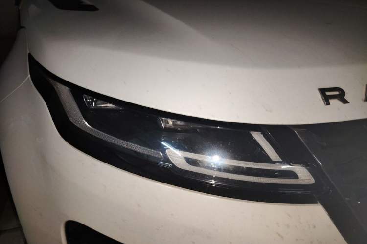 Used Land Rover Range Evoque 2023 Aurora L 249 PS Luxury Edition Right Front Headlight