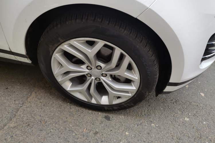 Used Land Rover Range Evoque 2023 Aurora L 200PS Elite Edition Right Front Wheel Hub