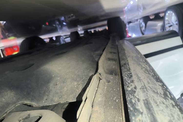 Used Land Rover Range Evoque 2023 Aurora L 249 PS Luxury Edition Right Side Sill