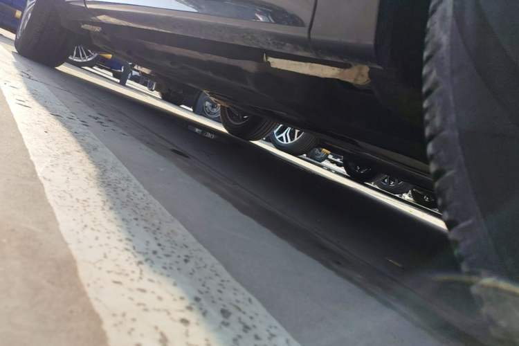 Used Land Rover Range Evoque 2023 Aurora L 249 PS Luxury Edition Right Side Sill