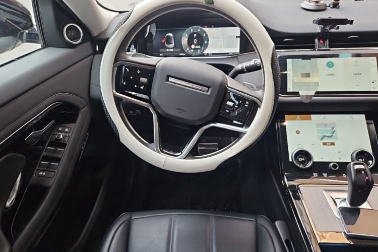Used Land Rover Range Evoque 2023 Aurora L 249 PS Luxury Edition Steering Wheel