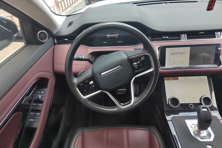 Used Land Rover Range Evoque 2023 Aurora L 249 PS Luxury Edition Steering Wheel