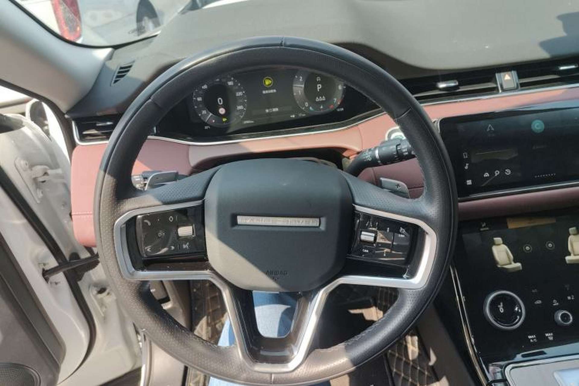 Used Land Rover Range Evoque 2023 Aurora L 249 PS Luxury Edition Steering Wheel