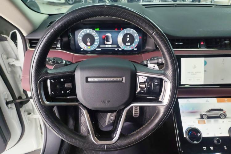 Used Land Rover Range Evoque 2023 Aurora L 249 PS Luxury Edition Steering Wheel