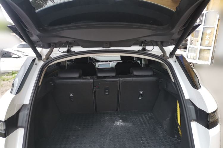 Used Land Rover Range Evoque 2023 Aurora L 200PS Elite Edition Trunk