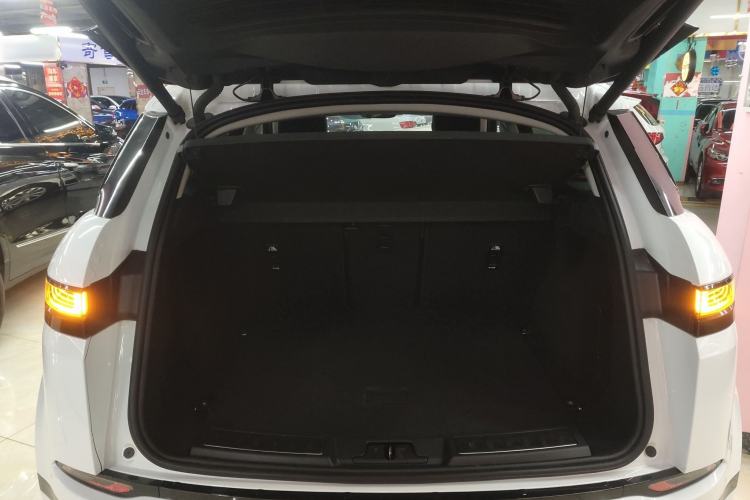 Used Land Rover Range Evoque 2023 Aurora L 200PS Elite Edition Trunk