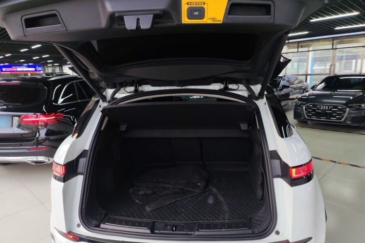 Used Land Rover Range Evoque 2023 Aurora L 249 PS Luxury Edition Trunk