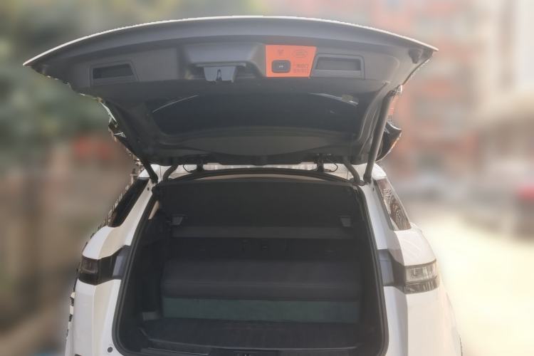 Used Land Rover Range Evoque 2023 Aurora L 200PS Elite Edition Trunk