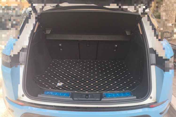 Used Land Rover Range Evoque 2023 Aurora L 249 PS Luxury Edition Trunk