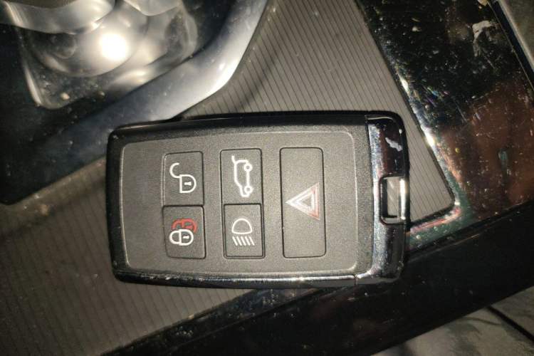 Used Land Rover Range Evoque 2023 Aurora L 200PS Elite Edition Vehicle Key