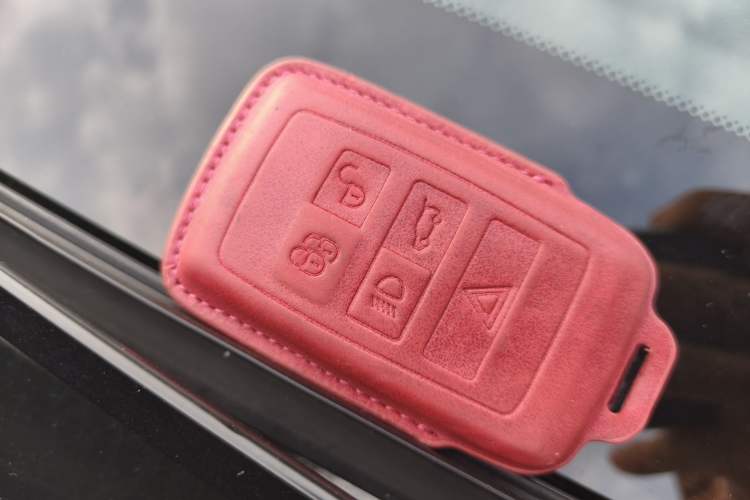 Used Land Rover Range Evoque 2023 Aurora L 249 PS Luxury Edition Vehicle Key