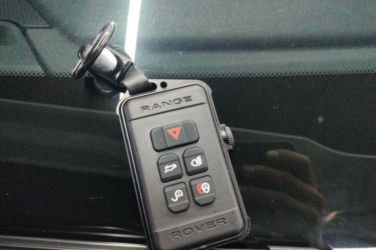 Used Land Rover Range Evoque 2023 Aurora L 249 PS Luxury Edition Vehicle Key