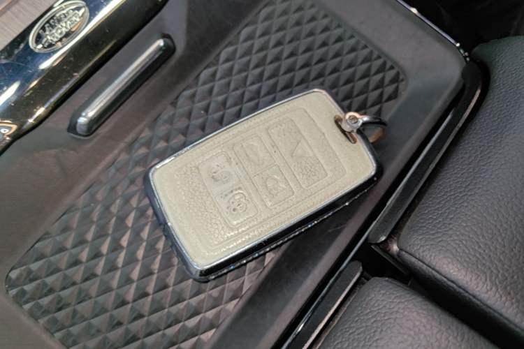 Used Land Rover Range Evoque 2023 Aurora L 249 PS Luxury Edition Vehicle Key