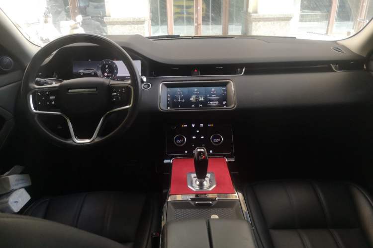 Used Land Rover Range Evoque 2023 Aurora L 200PS Elite Edition Center Console