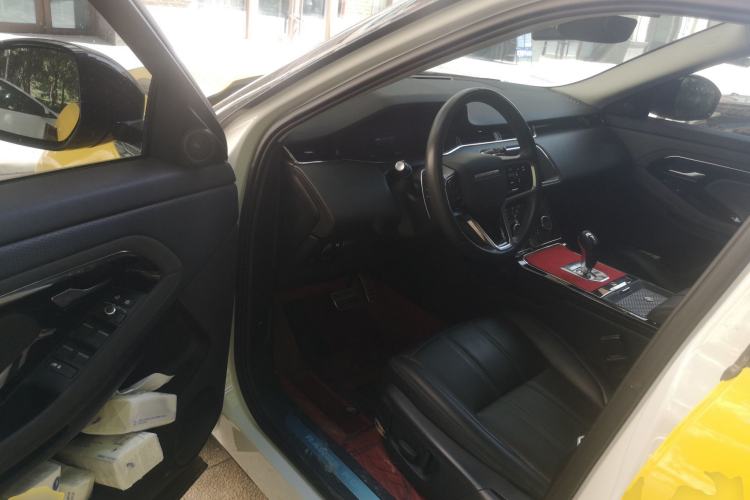 Used Land Rover Range Evoque 2023 Aurora L 200PS Elite Edition Driver Seat