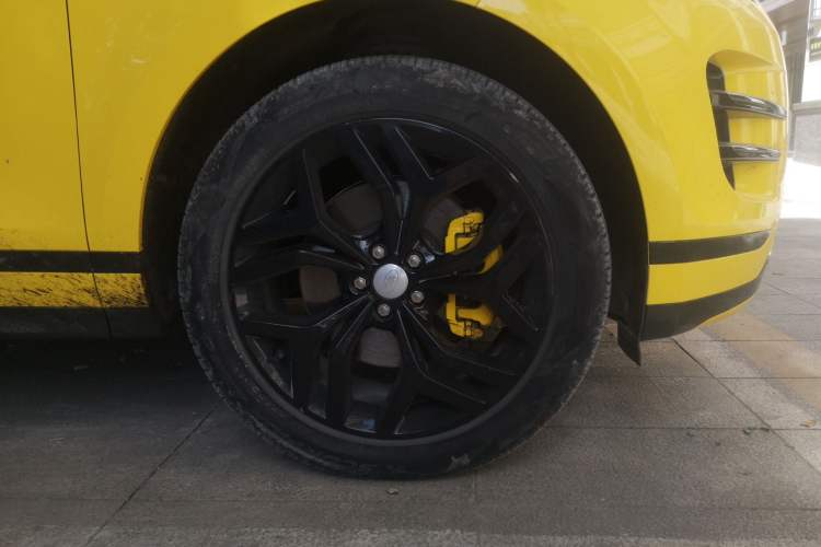 Used Land Rover Range Evoque 2023 Aurora L 200PS Elite Edition Right Front Wheel Hub