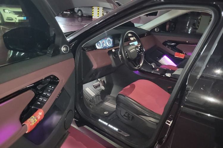 Used Land Rover Range Evoque 2024 Aurora L 249 PS Prestige Light-Chasing Edition Driver Seat
