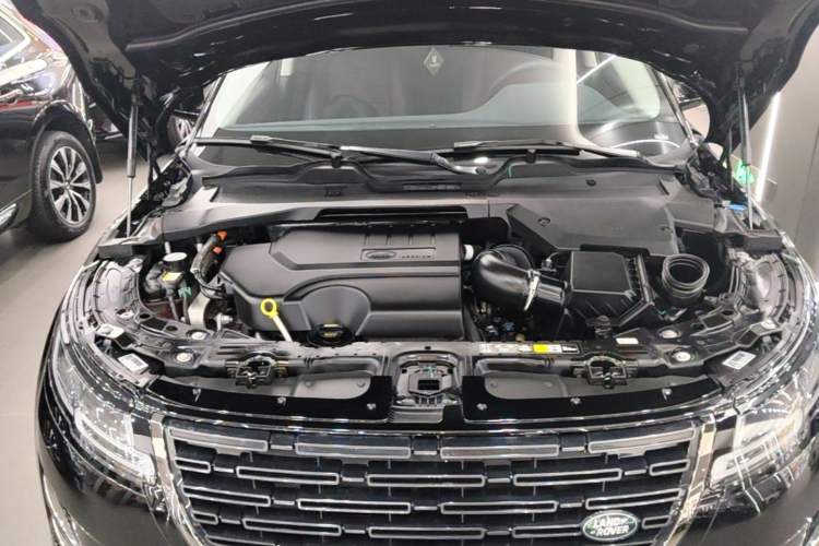 Used Land Rover Range Evoque 2024 Aurora L 249 PS Prestige Light-Chasing Edition Engine Bay