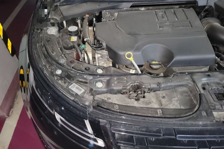 Used Land Rover Range Evoque 2024 Aurora L 249 PS Prestige Light-Chasing Edition Engine Bay Right