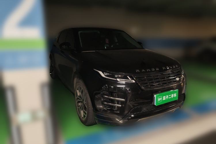 Used Land Rover Range Evoque 2024 Aurora L 249 PS Prestige Light-Chasing Edition Front Right 45 Deg