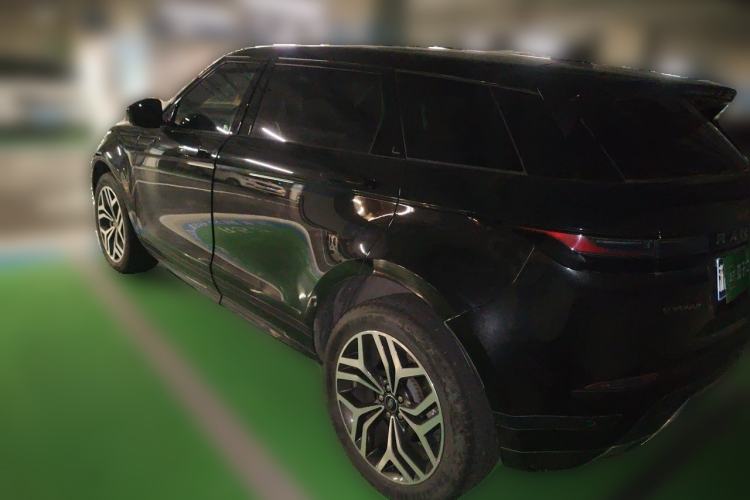 Used Land Rover Range Evoque 2024 Aurora L 249 PS Prestige Light-Chasing Edition Rear Left 45 Deg