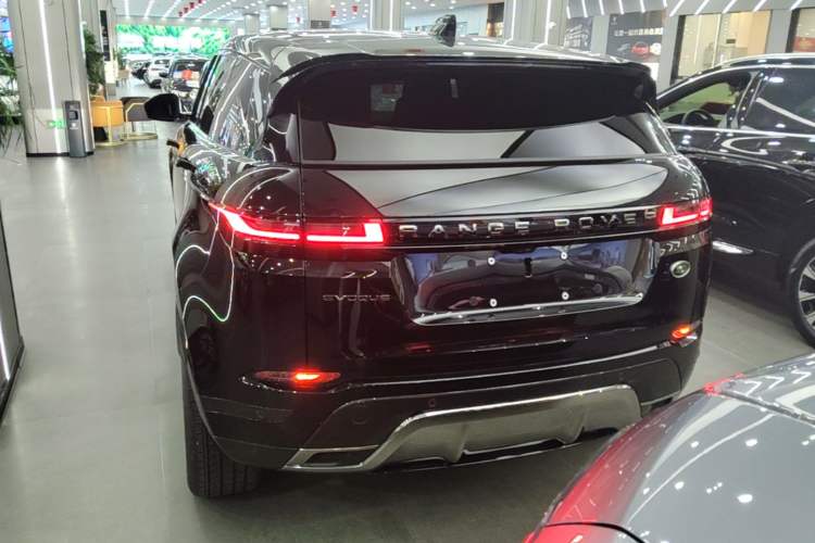 Used Land Rover Range Evoque 2024 Aurora L 249 PS Prestige Light-Chasing Edition Rear