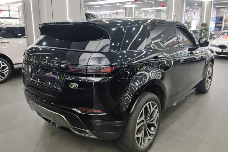 Used Land Rover Range Evoque 2024 Aurora L 249 PS Prestige Light-Chasing Edition Rear Right 45 Deg