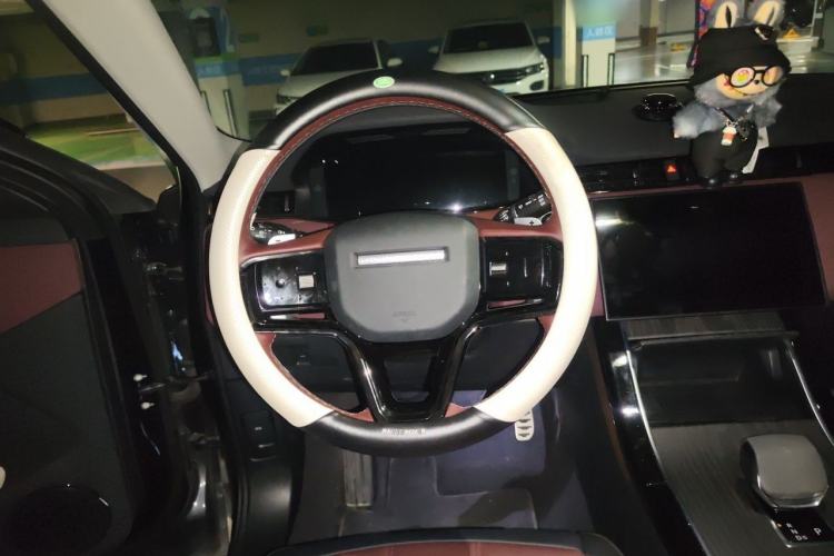 Used Land Rover Range Evoque 2024 Aurora L 249 PS Prestige Light-Chasing Edition Steering Wheel