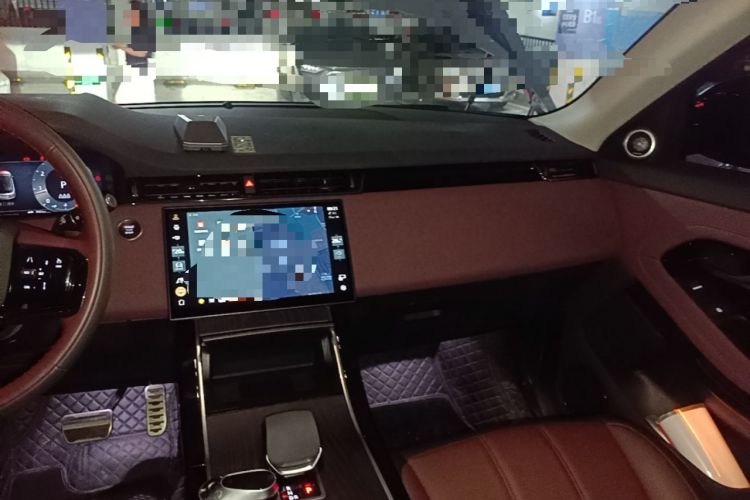 Used Land Rover Range Evoque 2024 Aurora L 249 PS Prestige Light-Chasing Edition Audio And AC Panel