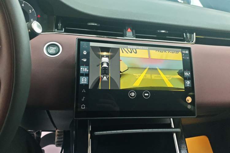 Used Land Rover Range Evoque 2024 Aurora L 249 PS Prestige Light-Chasing Edition Audio And AC Panel