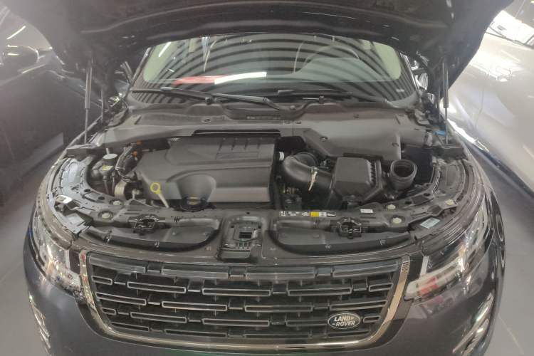 Used Land Rover Range Evoque 2024 Aurora L 249 PS Prestige Light-Chasing Edition Engine Bay