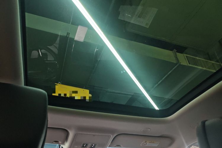 Used Land Rover Range Evoque 2024 Aurora L 249 PS Prestige Light-Chasing Edition Headliner