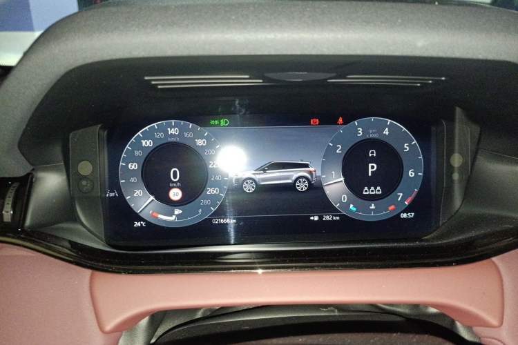 Used Land Rover Range Evoque 2024 Aurora L 249 PS Prestige Light-Chasing Edition Instrument Cluster