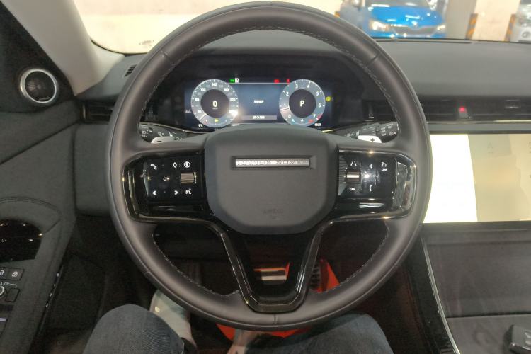 Used Land Rover Range Evoque 2024 Aurora L 249 PS Prestige Light-Chasing Edition Steering Wheel