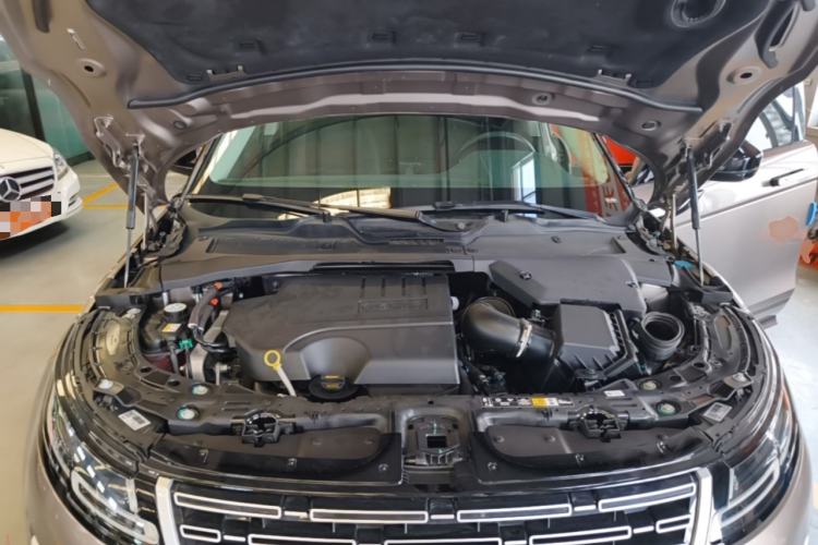 Used Land Rover Range Evoque 2024 Aurora L 249 PS Glowing Limited Edition Engine Bay