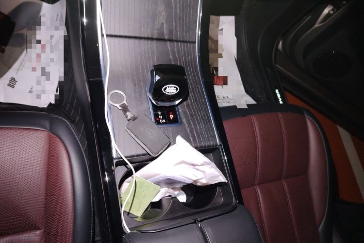 Used Land Rover Range Evoque 2024 Aurora L 249 PS Glowing Limited Edition Gear Lever