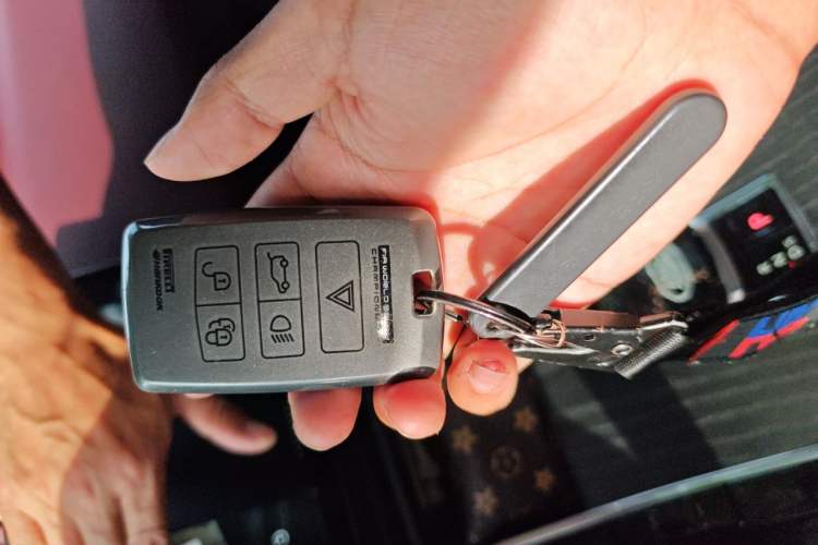 Used Land Rover Range Evoque 2024 Aurora L 249 PS Glowing Limited Edition Vehicle Key