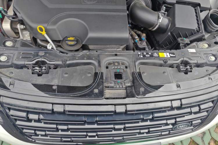 Used Land Rover Range Evoque 2024 Aurora L 249 PS Prestige Light-Chasing Edition Engine Bay